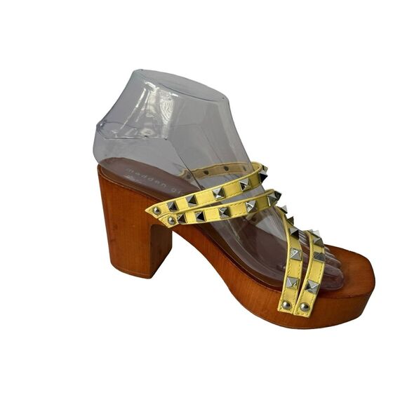 Steve Madden Girl Sandals Woman's Size 7 Spike Yellow Studded Block Heel Shoes - Picture 10 of 14